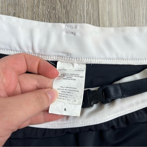 Nike Black and White Mini Skirt - Picture 3 of 4